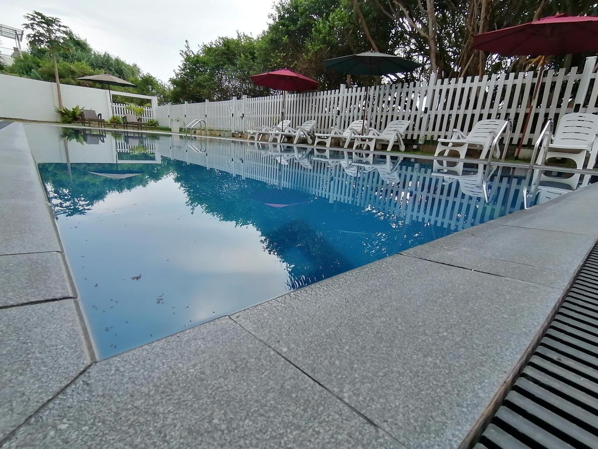 Ara Beach Resort ミリッサ エクステリア 写真